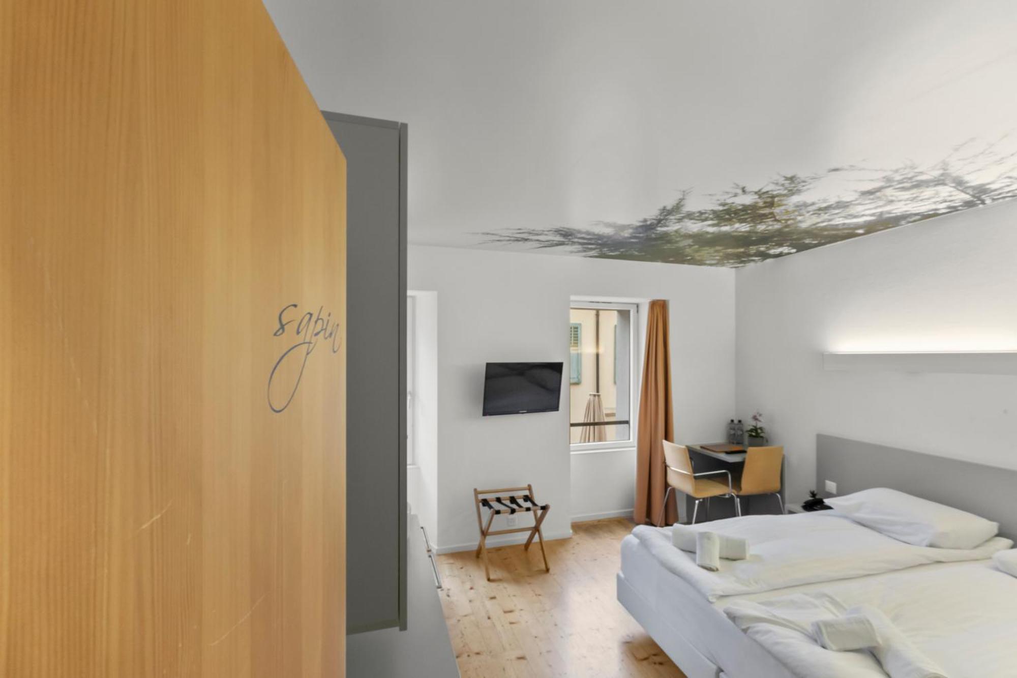 Hotel De La Poste Sierre Room photo